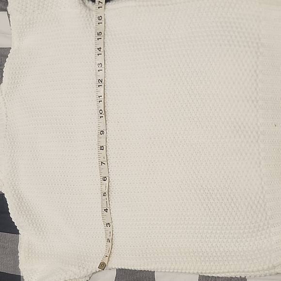 Sweater - Picture 3 of 4